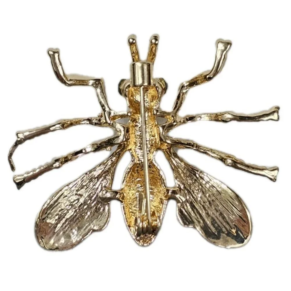 Gold Tone Bee Brooch Pin with Rhinestones & Enamel Wings Insect VTG